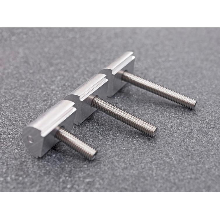 KIINNITYSPULTTI C-KISKOON M8X60